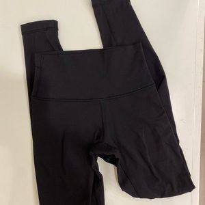 Black Lululemon align leggings
